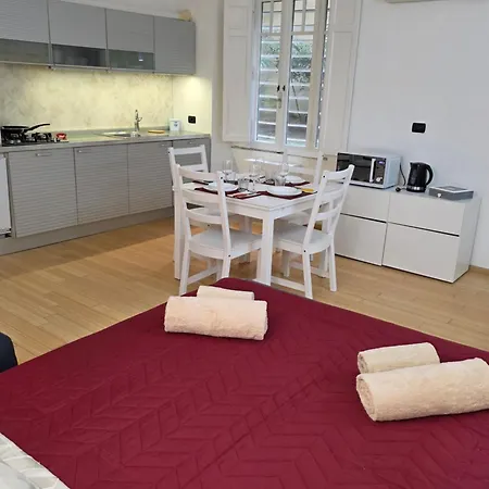 San Pietro Station 2 Apartment *